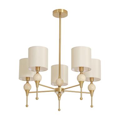 Люстра на штанге Lumion Classi Traveris 8415/5