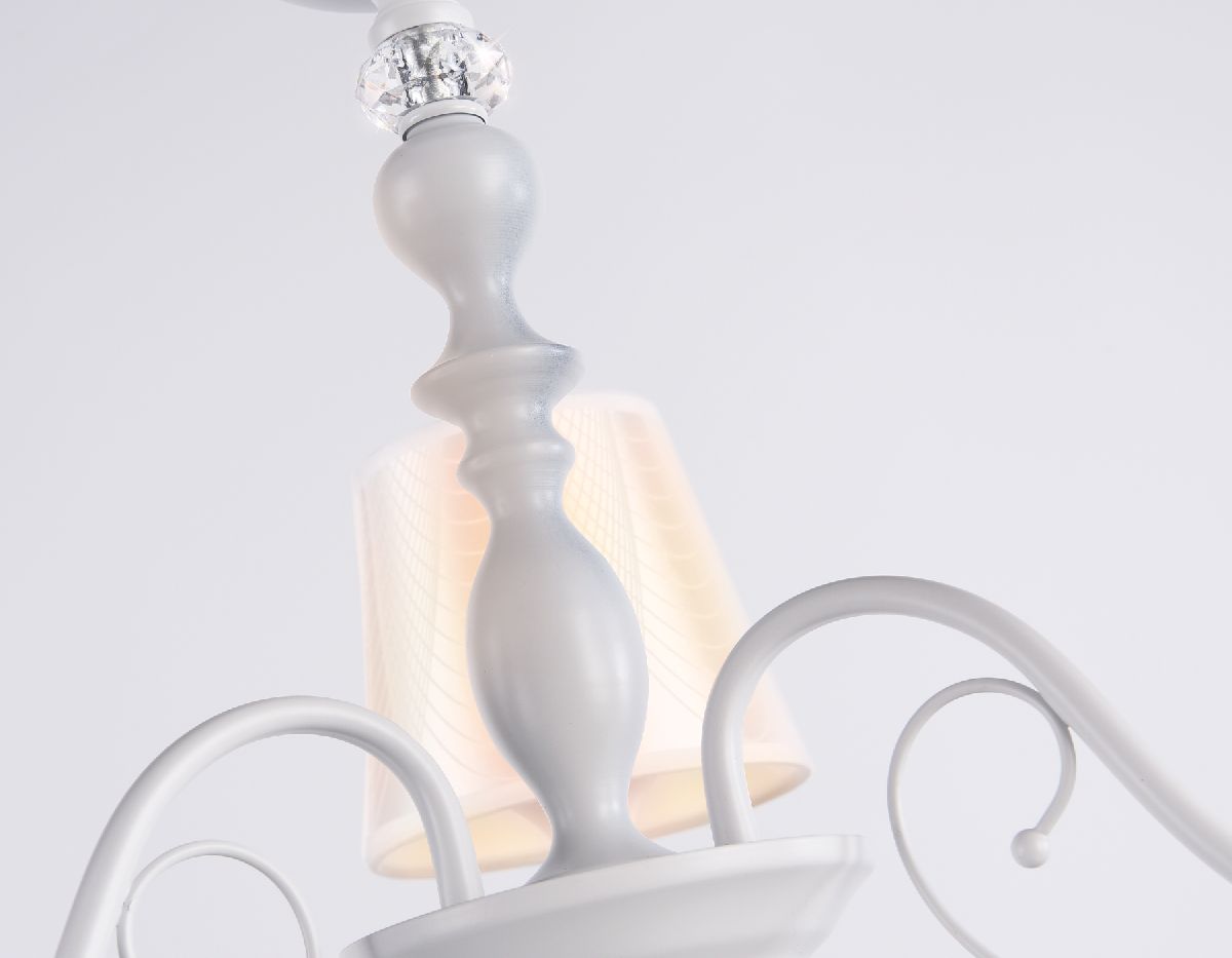 Подвесная люстра Ambrella Light Modern TR4601