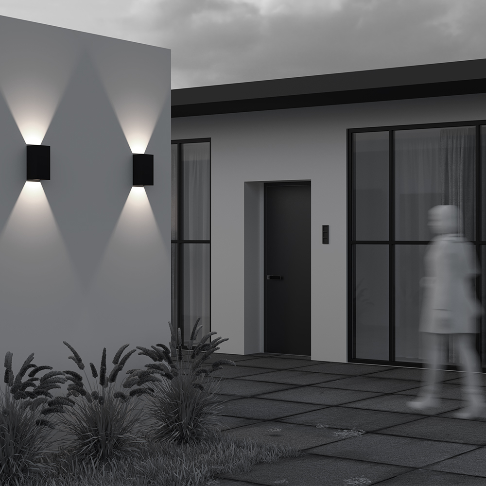 Уличный настенный светильник Maytoni Drape O525WL-L20B3K