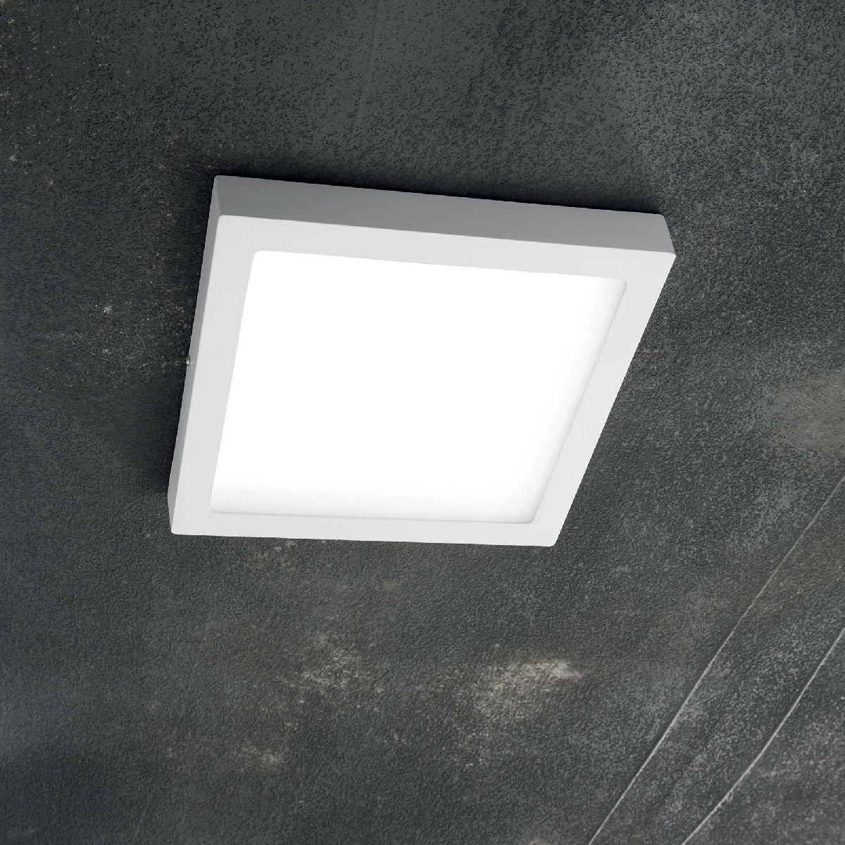 Настенно-потолочный светильник Ideal lux UNIVERSAL PL D40 SQUARE 240374