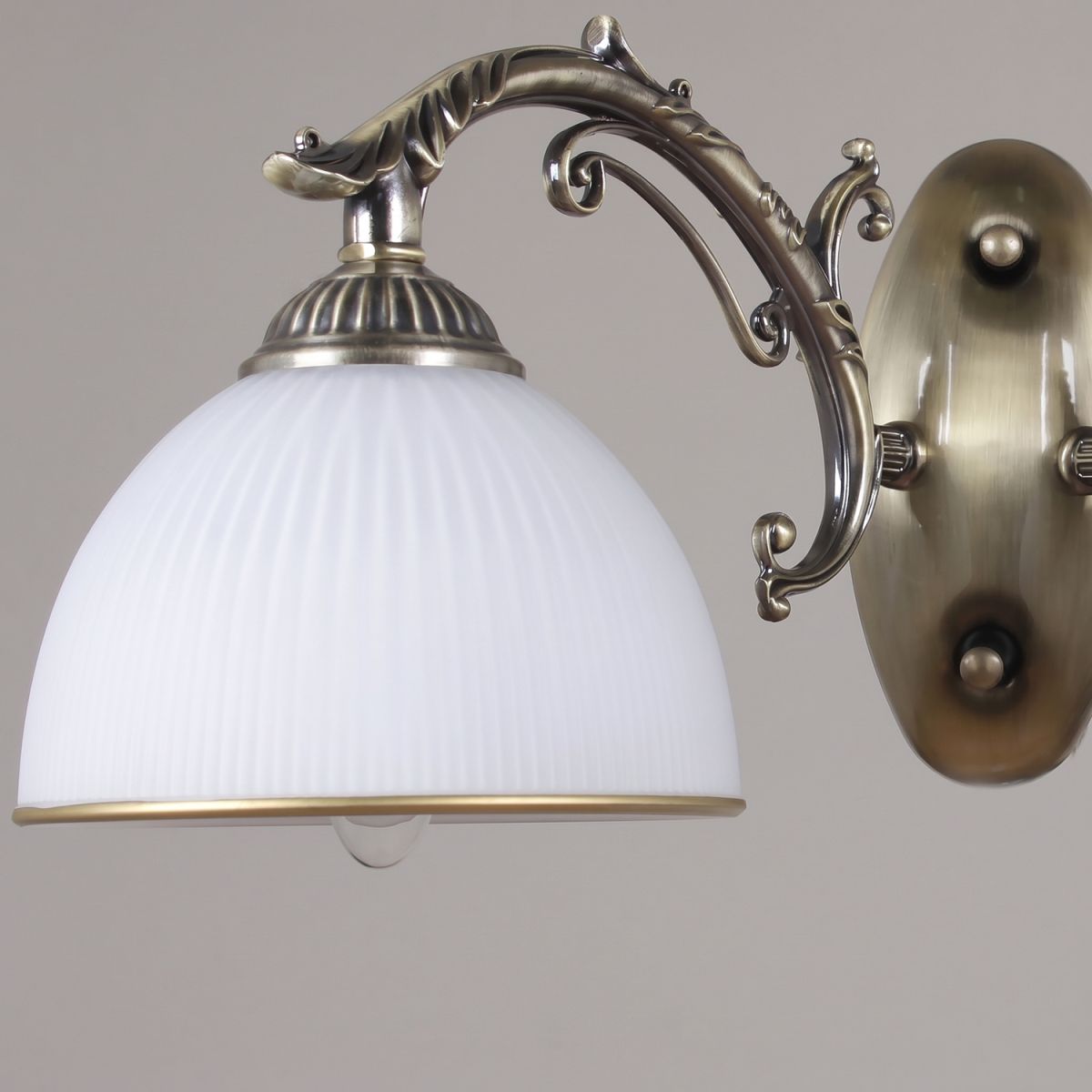 Бра Reluce 19018-0.2-02