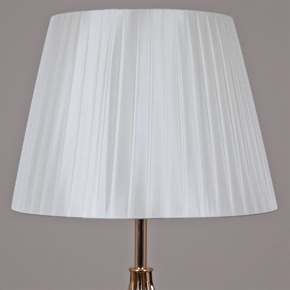 Торшер Reluce 91926-2.6-01 GD