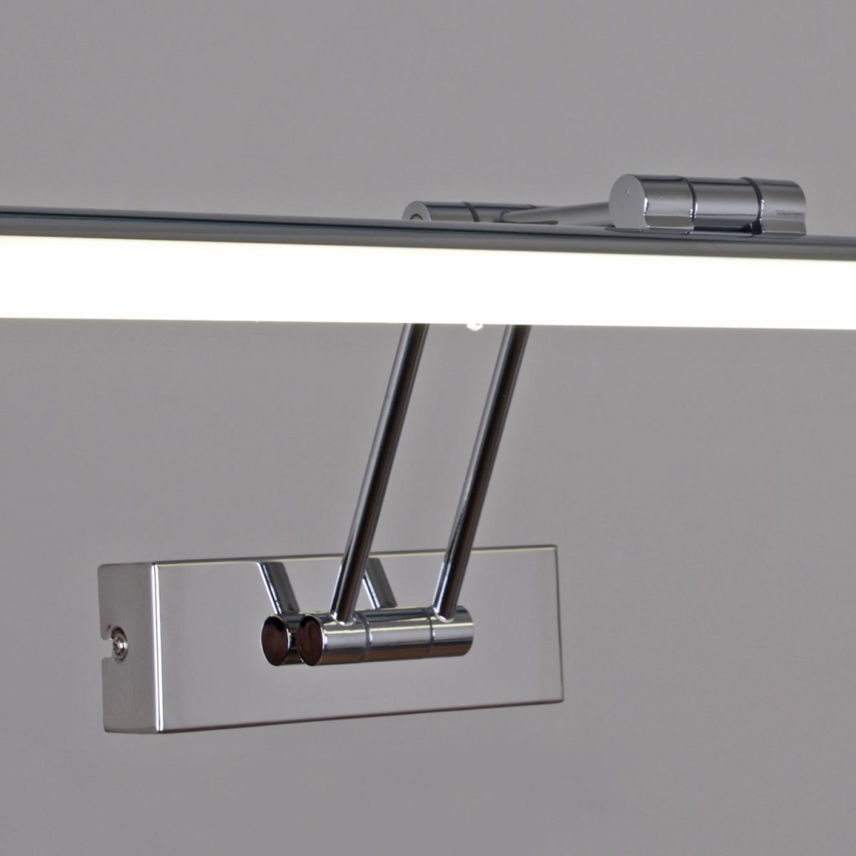 Подсветка для зеркал Reluce 06803-0.2-705