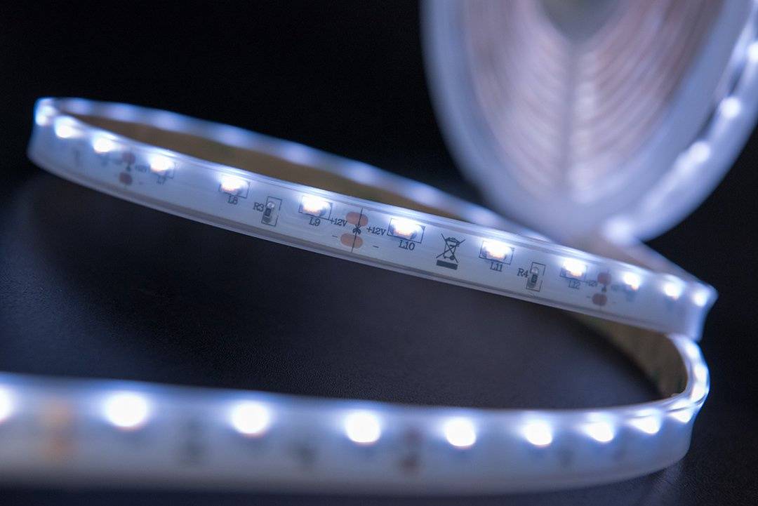 Светодиодная лента SWG SWG31560-12-4.8-W-67 002203