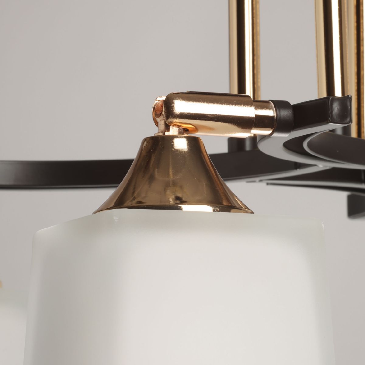 Потолочная люстра De Markt Тетро 673018104