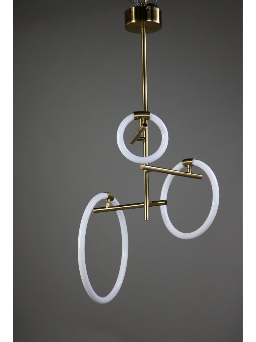 Люстра на штанге Zortes Jessy ZRS.01043.03