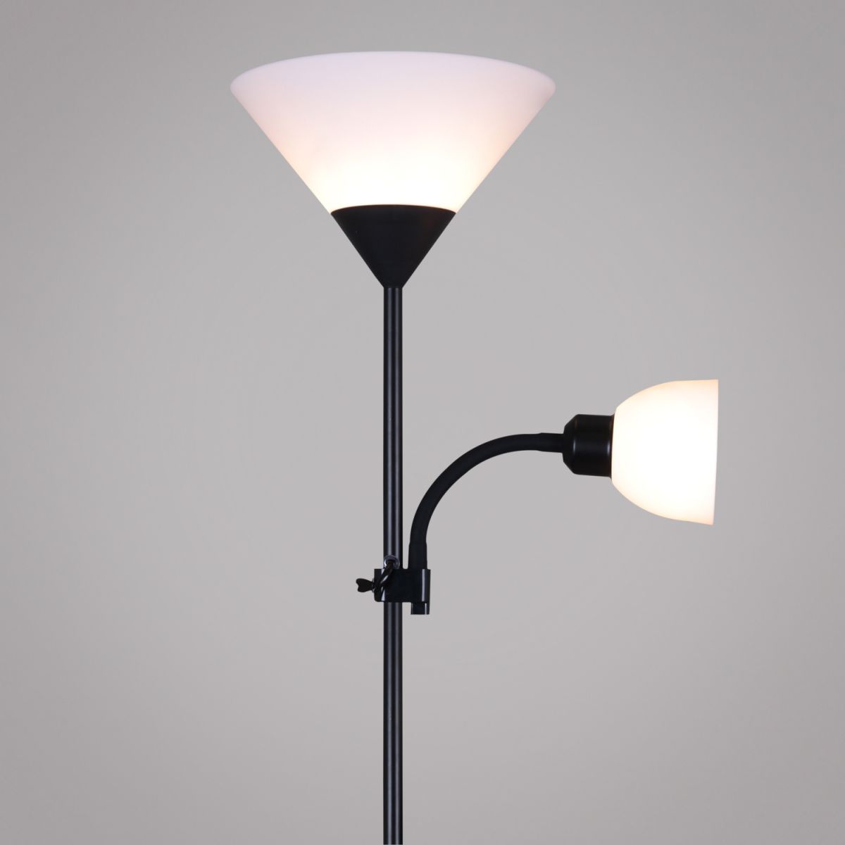 Торшер Reluce 00306-0.7-02 BK