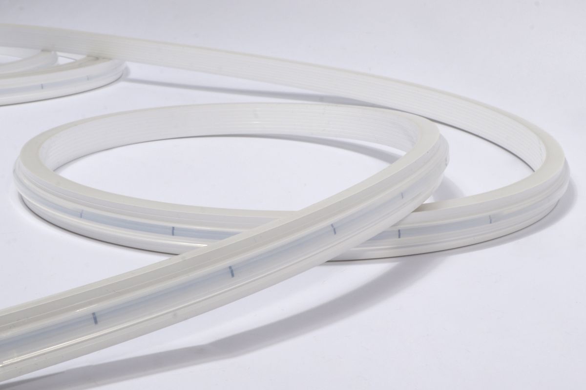 Светодиодная лента SWG PRO NE-DU2140-24-10-WW-67 032797