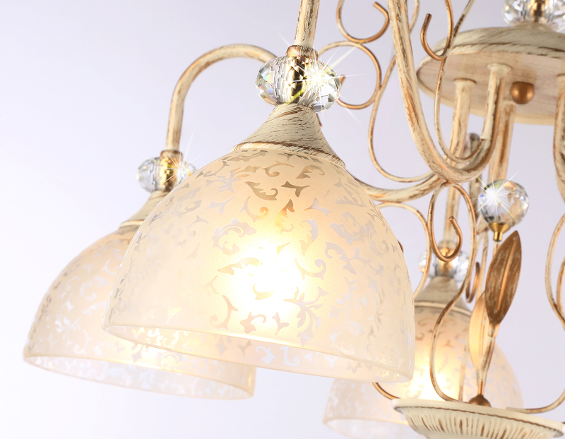 Потолочная люстра Ambrella Light Traditional TR3057