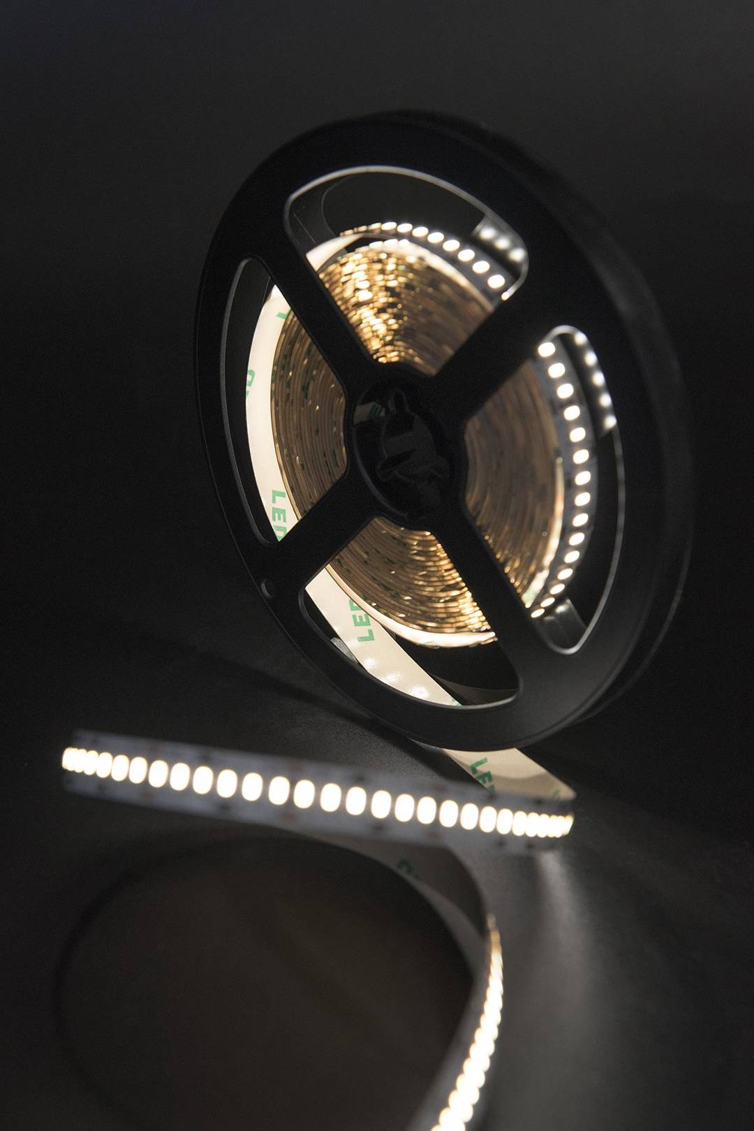 Светодиодная лента SWG SWG4240-12-24-NW-M 009254