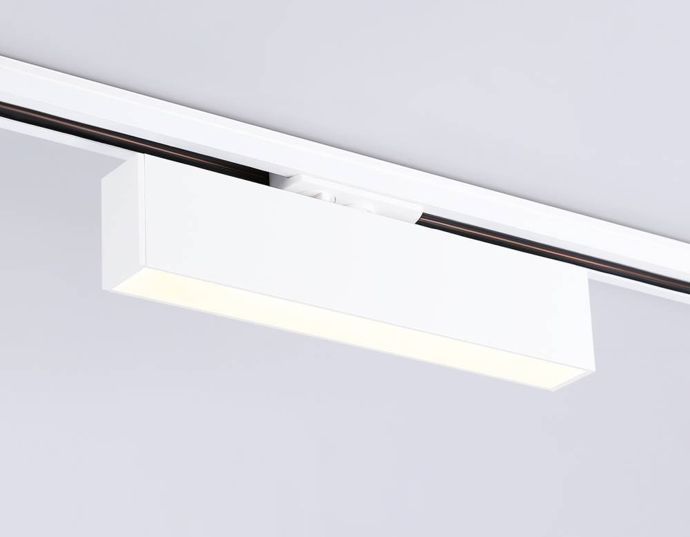 Трековый однофазный светильник Ambrella Light Track System GL6761