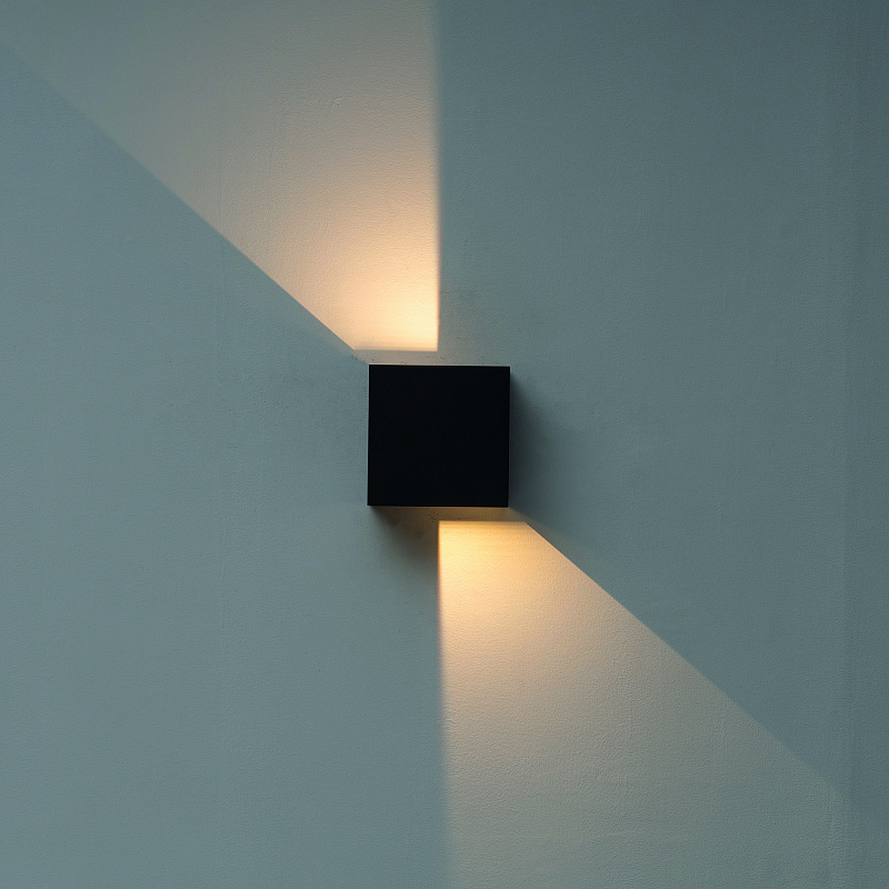 Настенный уличный светильник Mantra Davos XL 7653