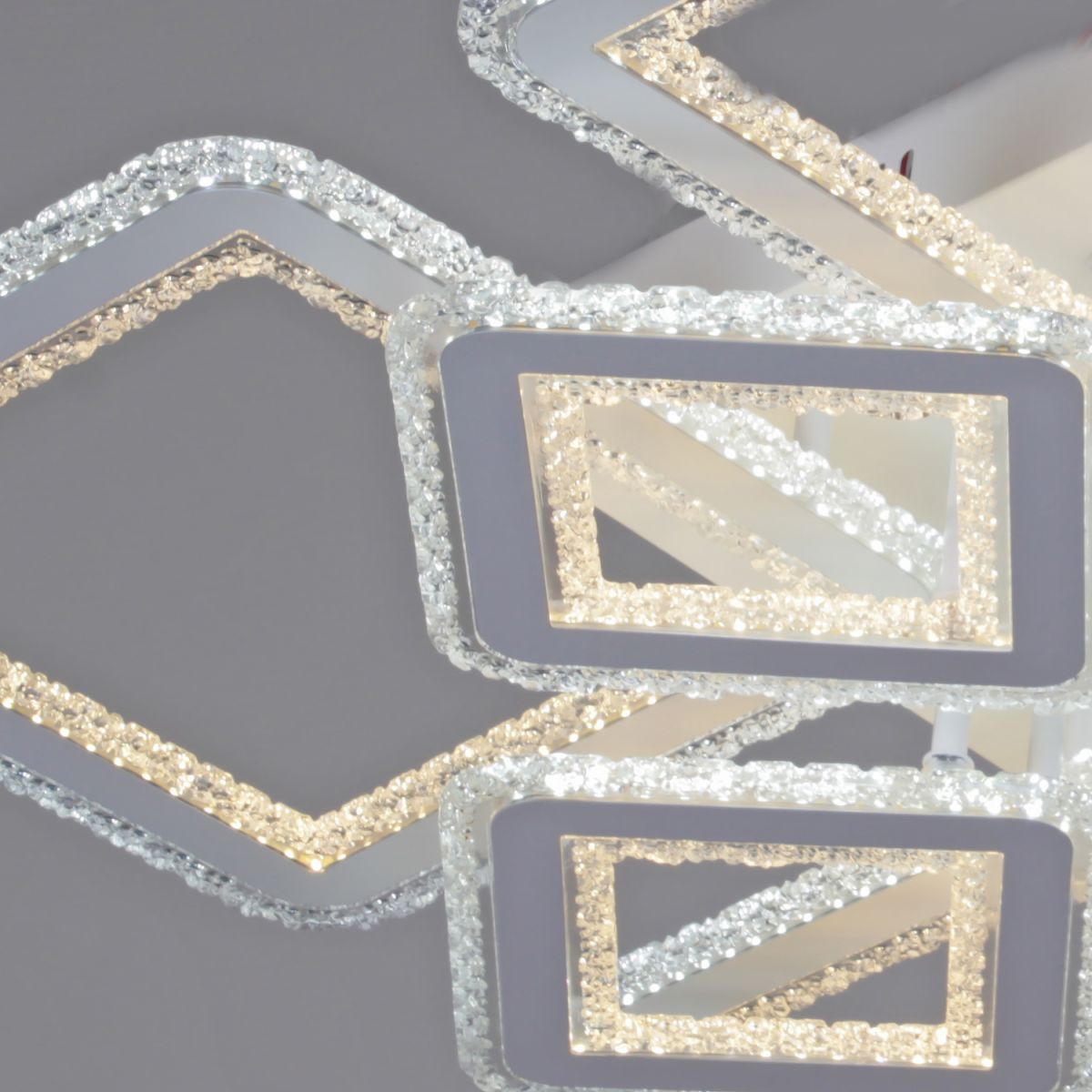 Потолочная люстра Reluce 55678-0.3-4+4