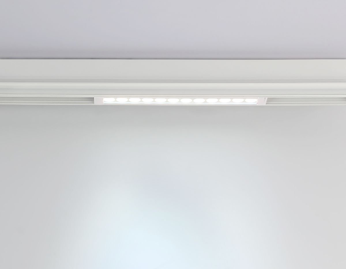Трековый магнитный светильник Ambrella Light Magnetic 220V GL1301