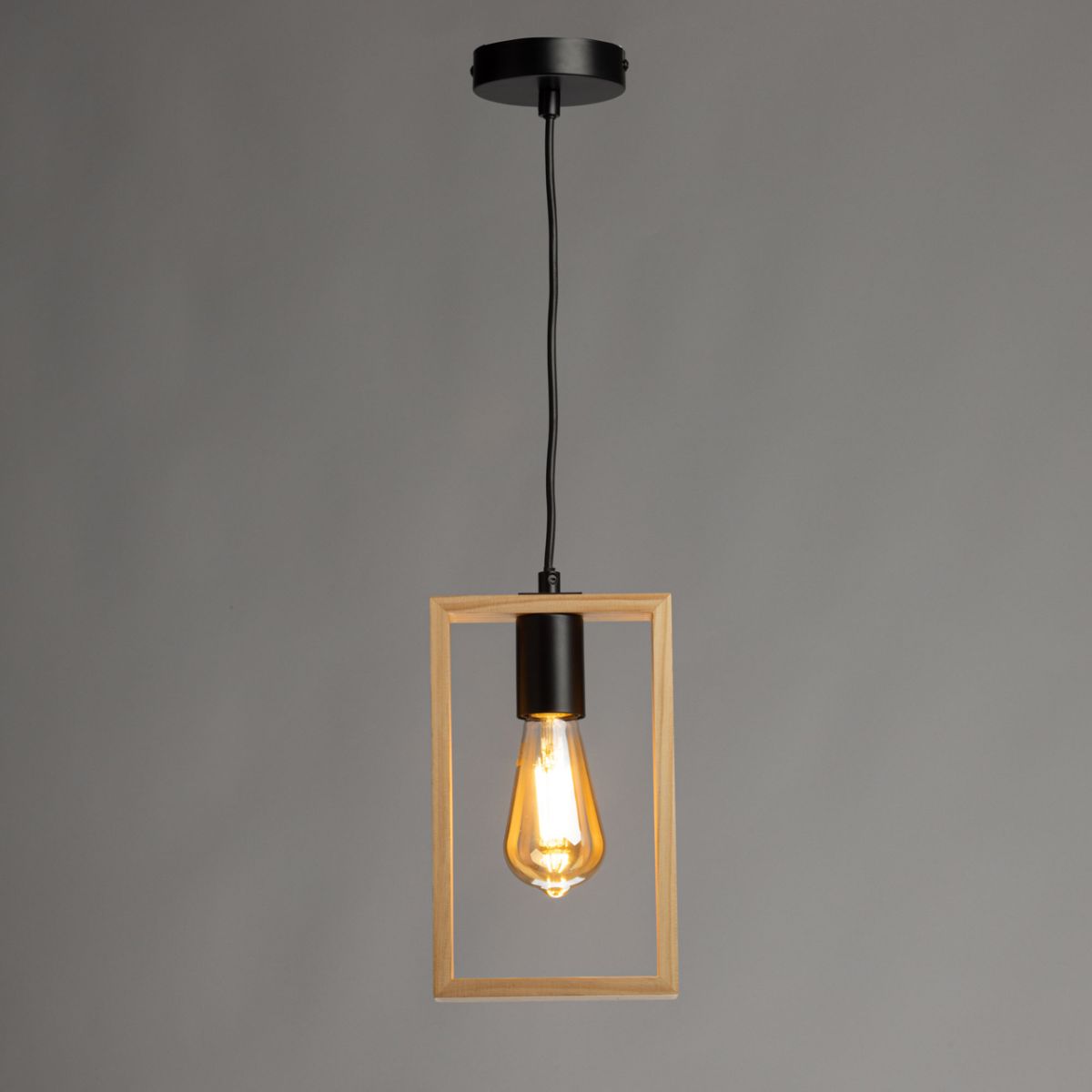 Подвесной светильник De Markt Акцент 680013801