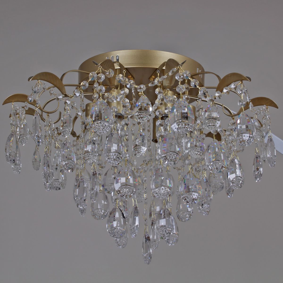 Потолочная люстра Reluce 04035-0.3-06 MATT GOLD