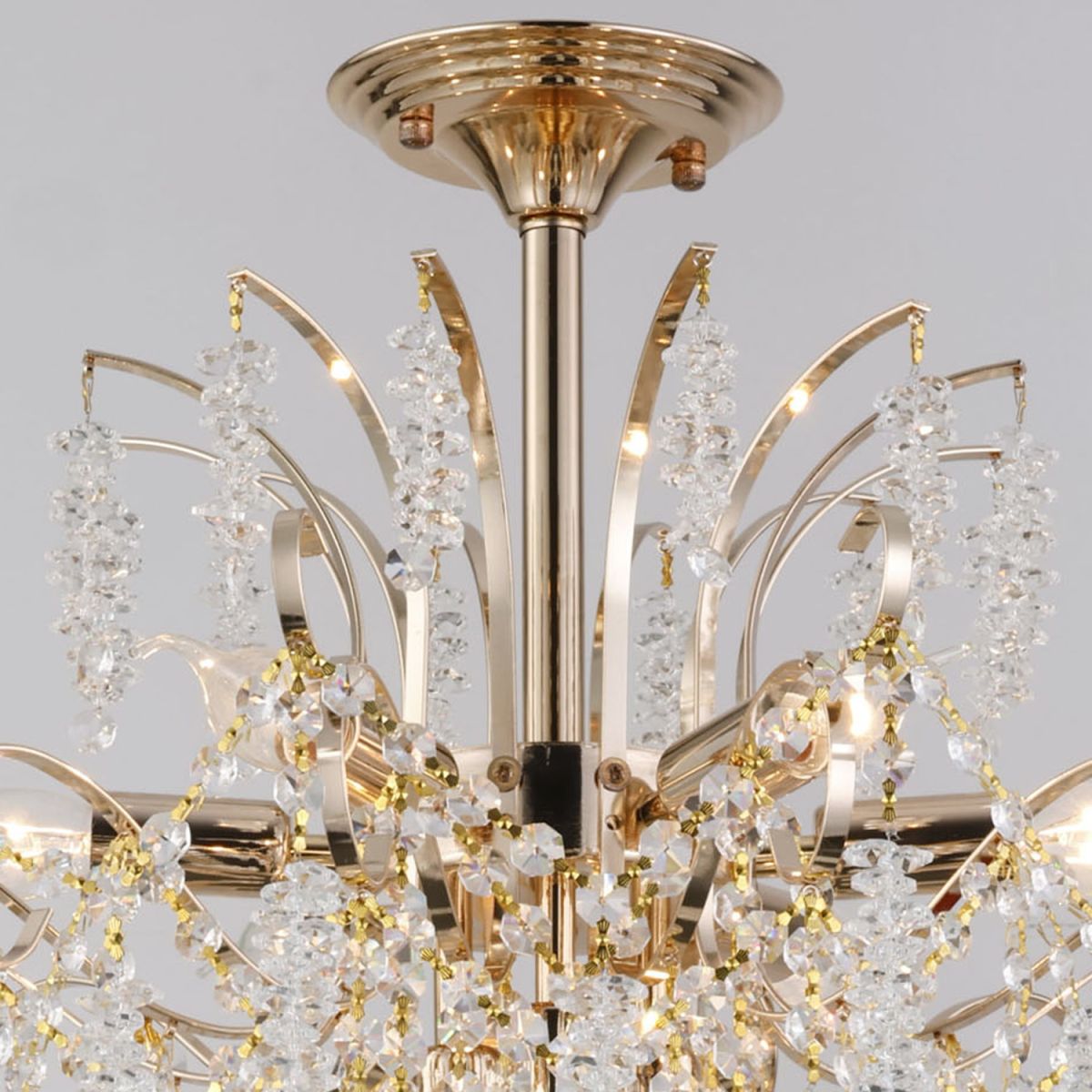 Люстра на штанге Reluce 90324-0.3-09A FGD