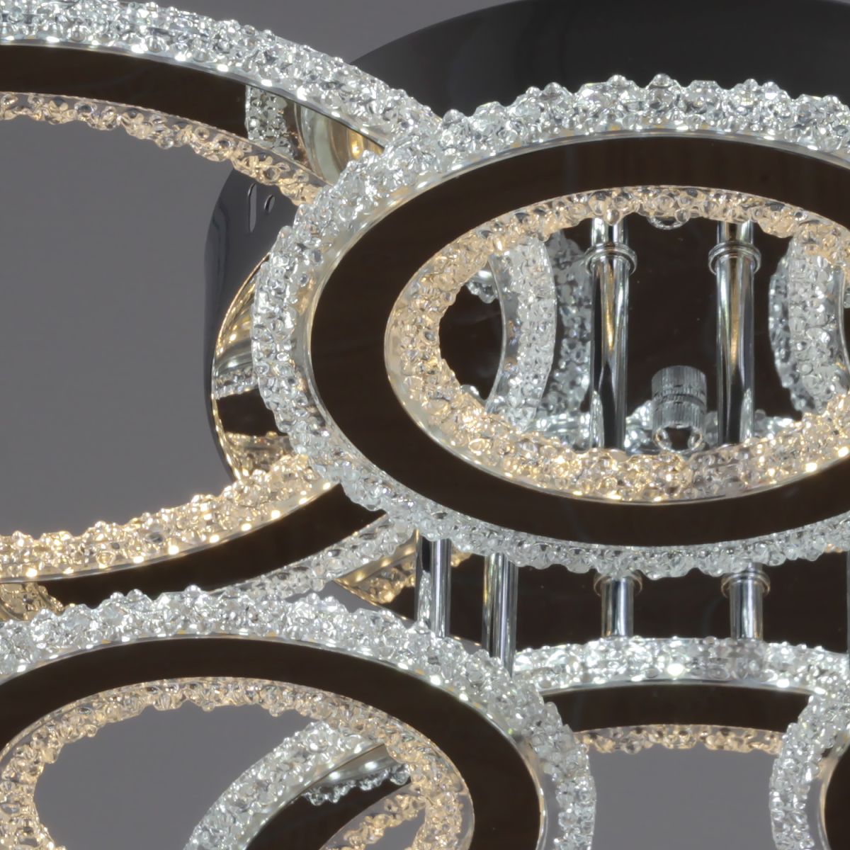 Потолочная люстра Reluce 55677-0.3-3+3