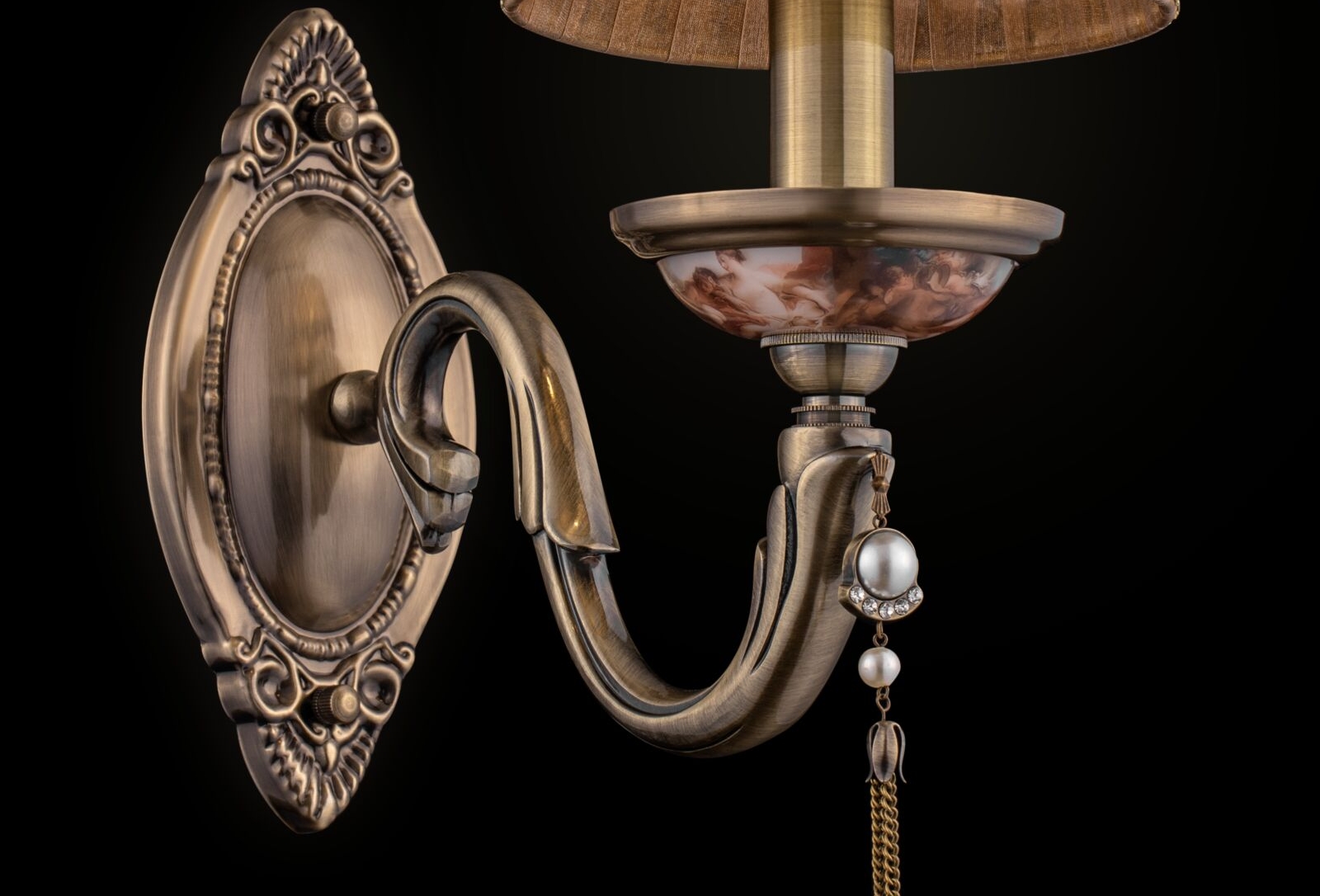 Бра Maytoni Demitas RC024-WL-01-R