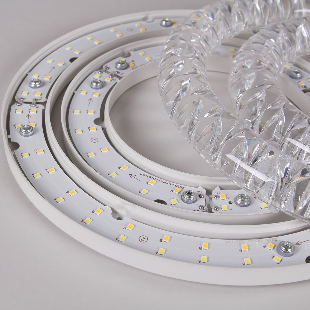 Потолочный светильник Reluce 29847-0.3-03E WH