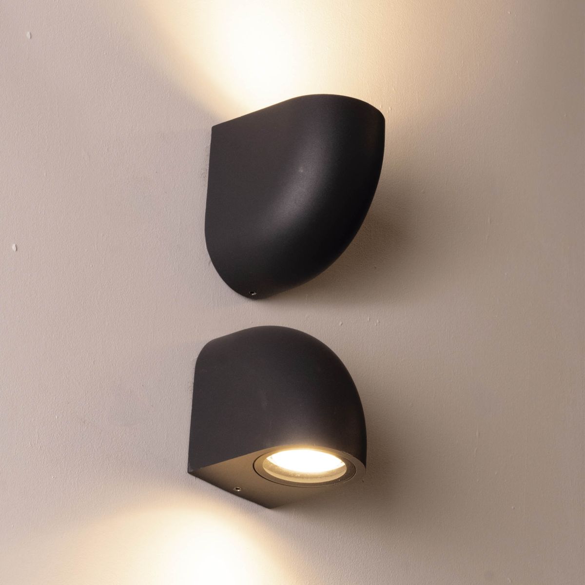 Уличный настенный светильник Mantra Baldy 9109