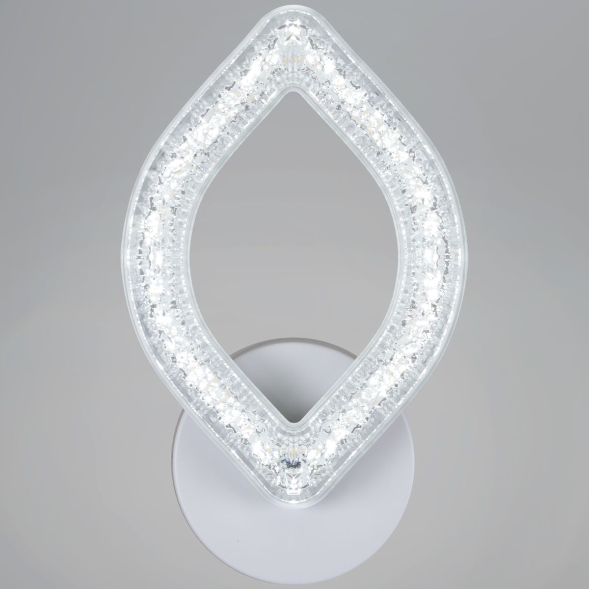 Настенный светильник Reluce 59290-0.2-01 WH