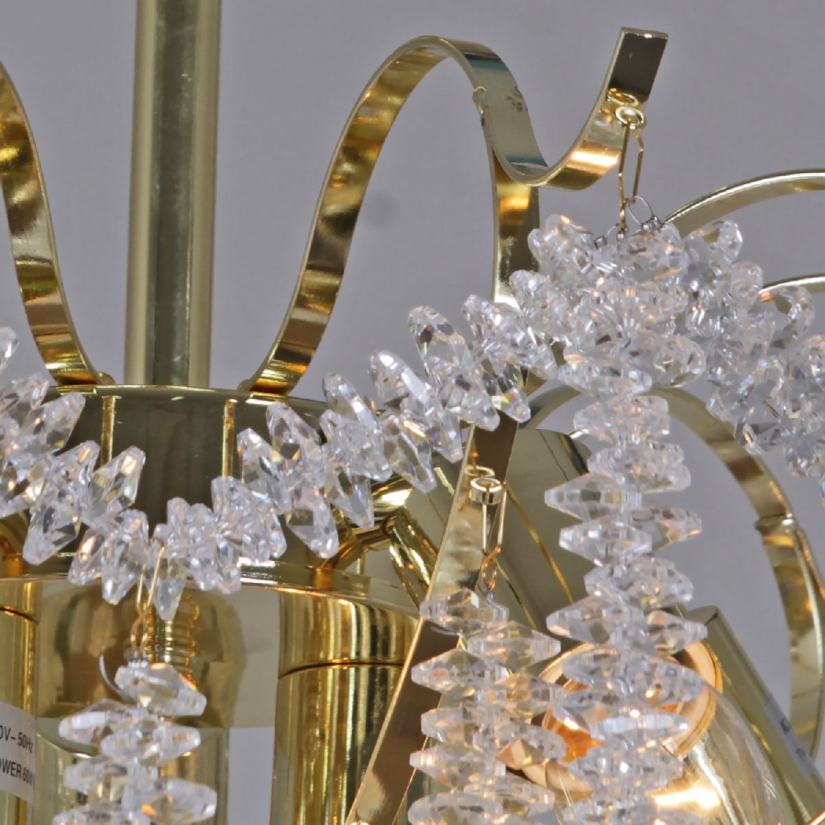 Люстра на штанге Reluce 02384-0.3-5+2 FFG