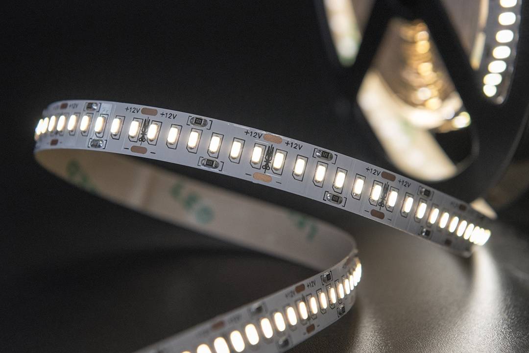 Светодиодная лента SWG SWG4240-12-24-NW-M 009254