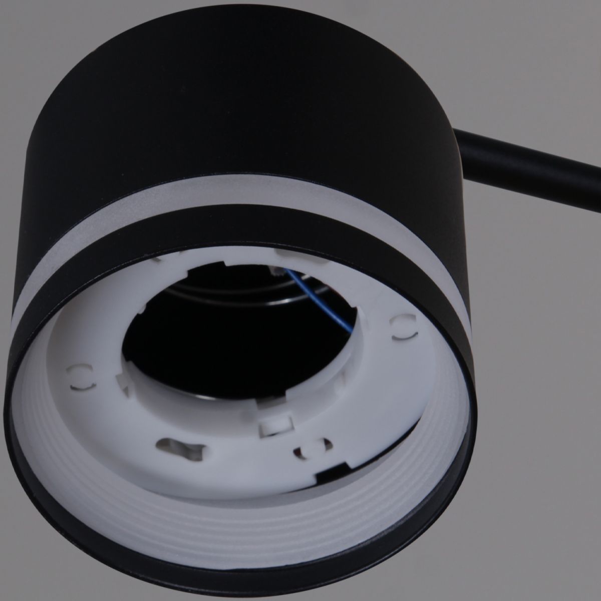 Люстра на штанге Reluce 78730-0.3-06 GX53 BK+WOOD