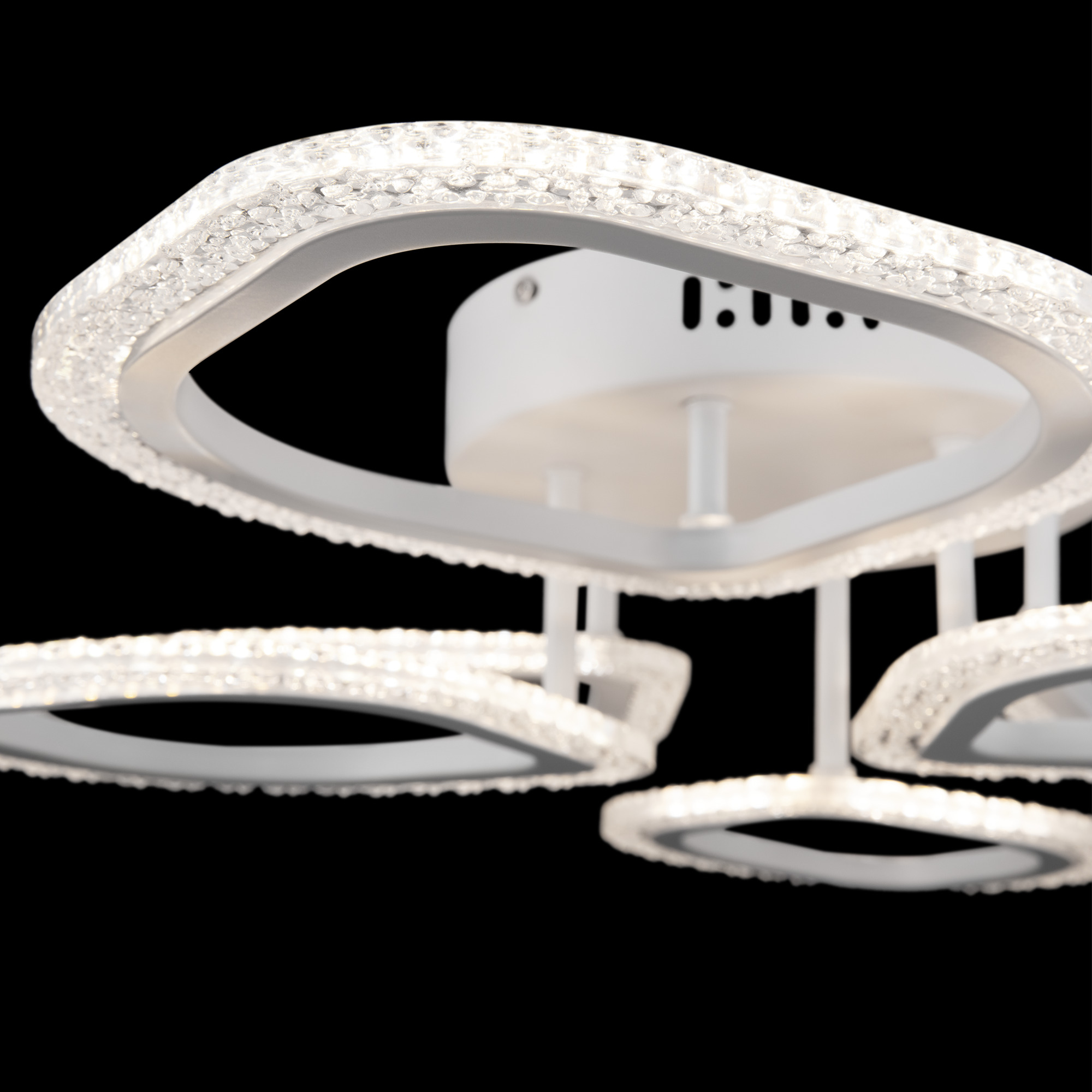 Потолочная люстра Freya Saida FR10016CL-L72W