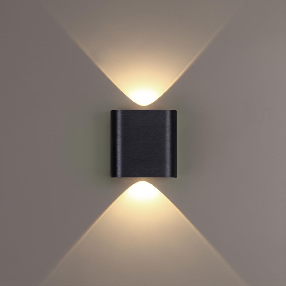 Настенный светильник Odeon Light Hightech Magnum 7191/2WL