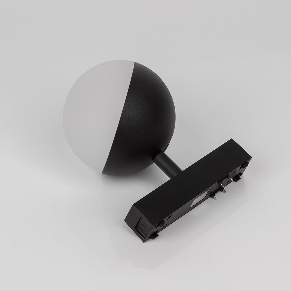 Трековый светильник SWG PRO SL-SLIM-SFBL-10-CCT 022096