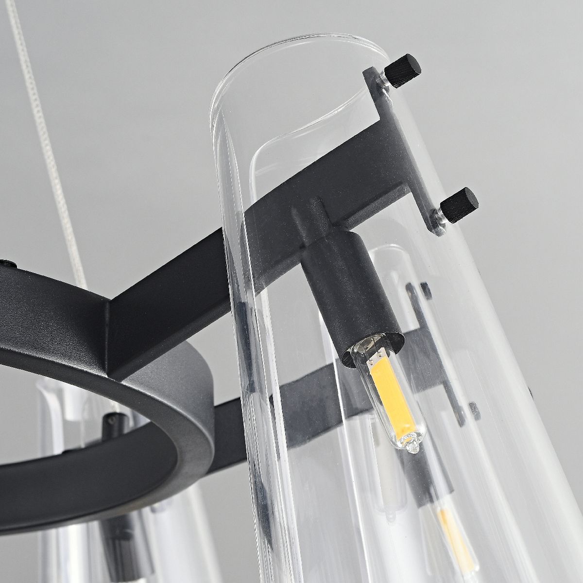 Подвесная люстра Zortes Dallas ZRS.90611.08