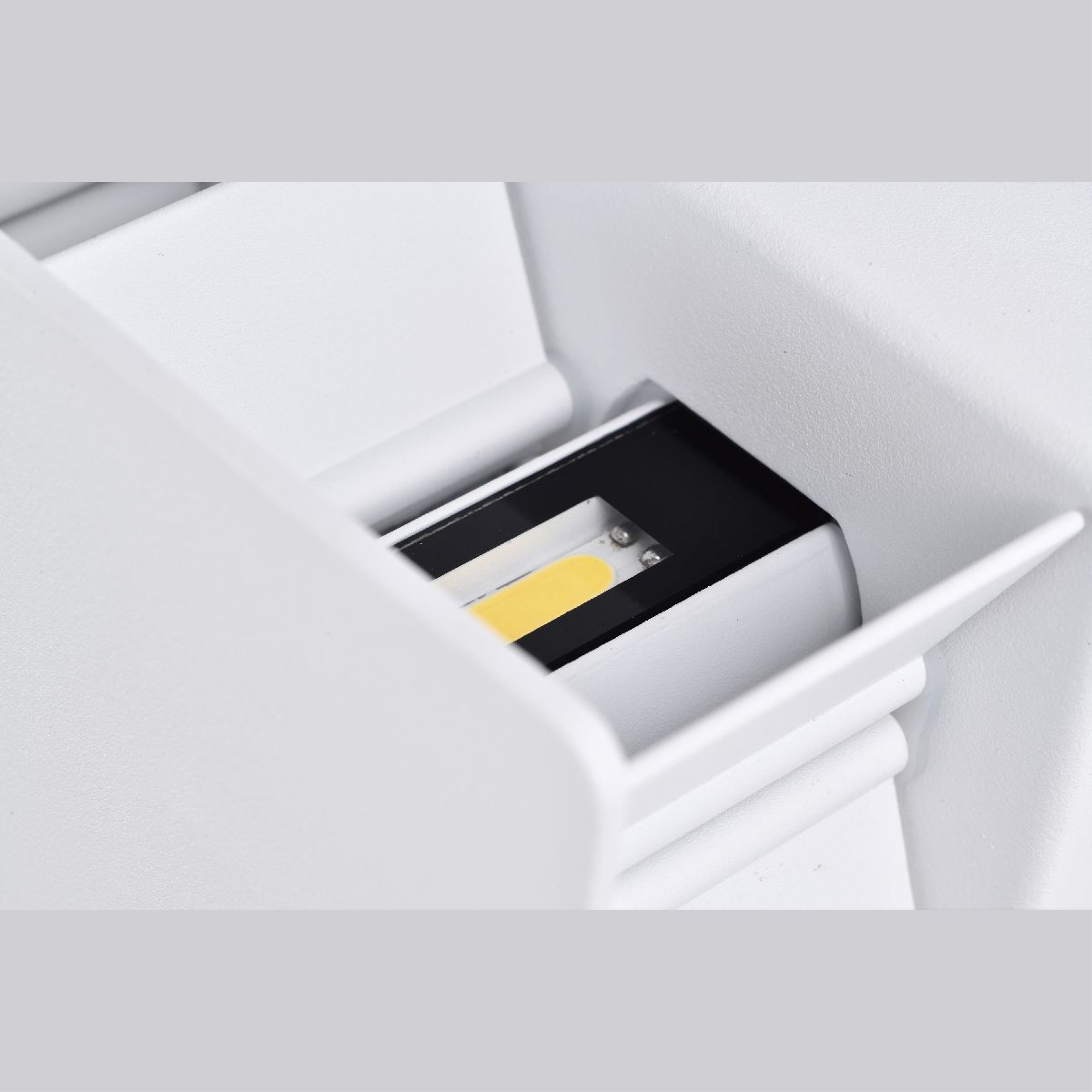 Настенный уличный светильник Mantra Davos  7820