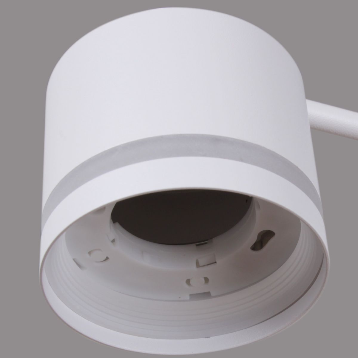 Потолочная люстра Reluce 56730-0.3-06 GX53 WT